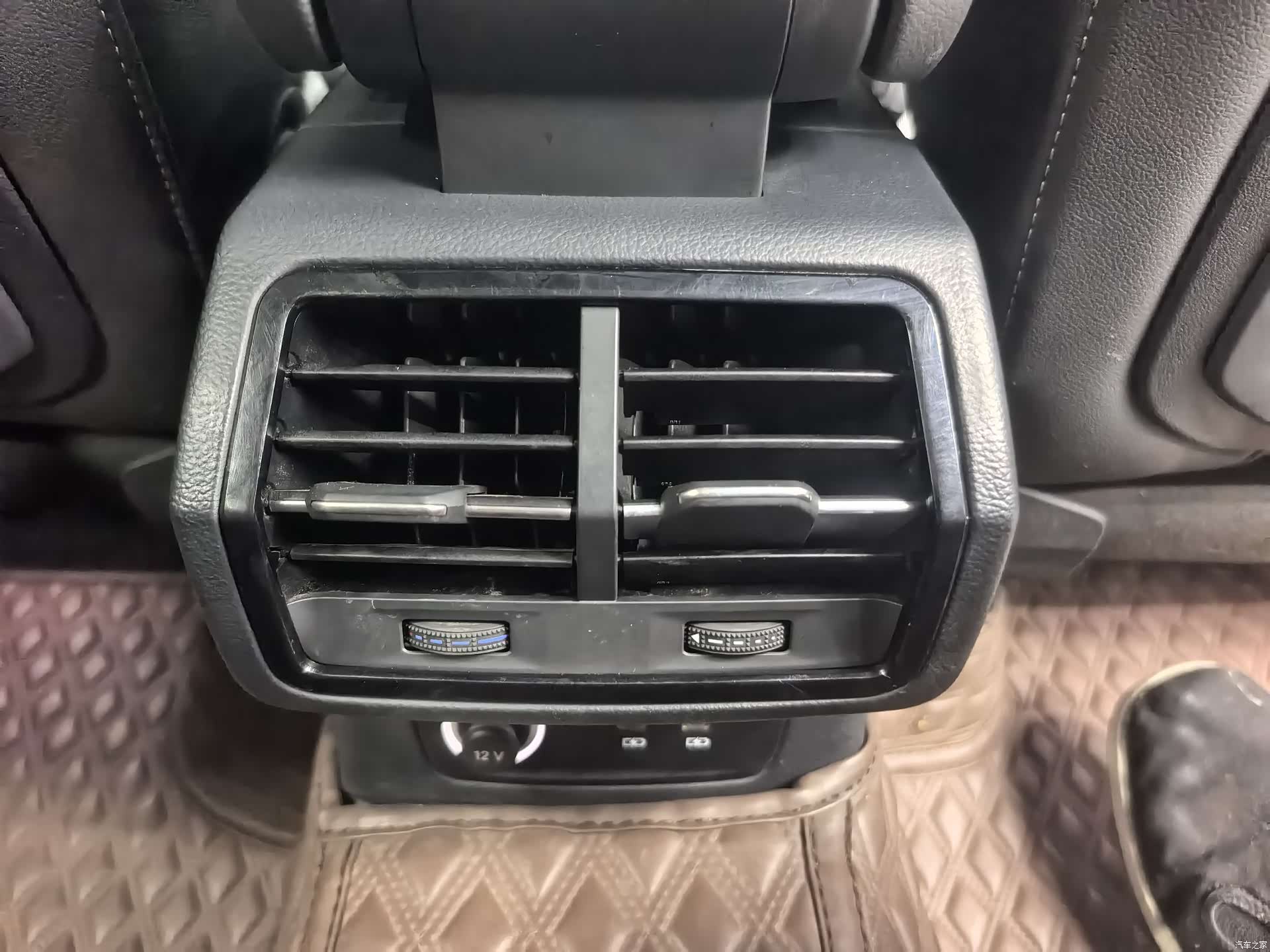 Audi Q3, 2023 10