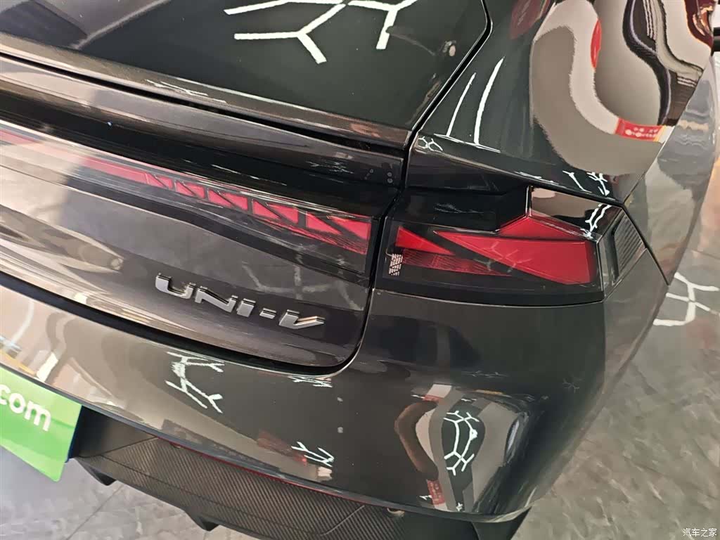 Changan UNI-V, 2023 8