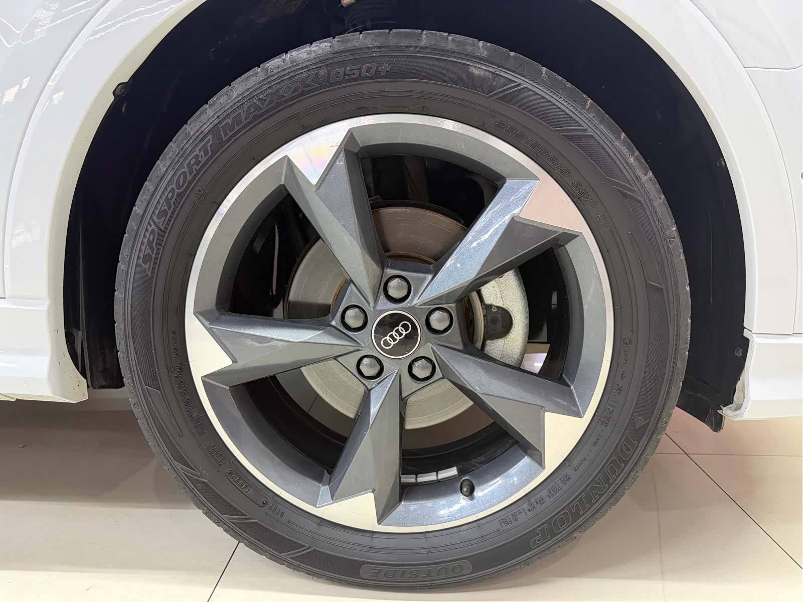 Audi Q3, 2023 4