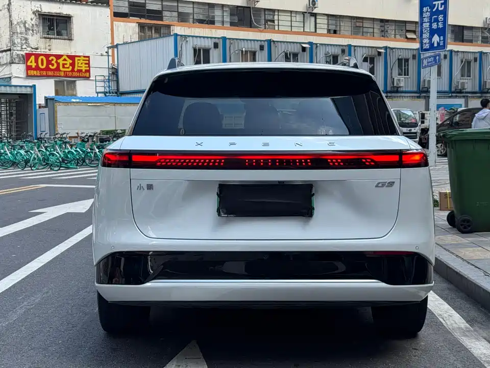 XPENG G9
