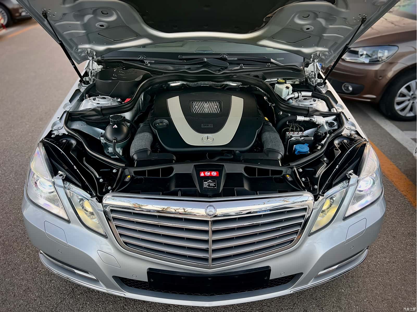 Mercedes-Benz E-Class, 2012 41