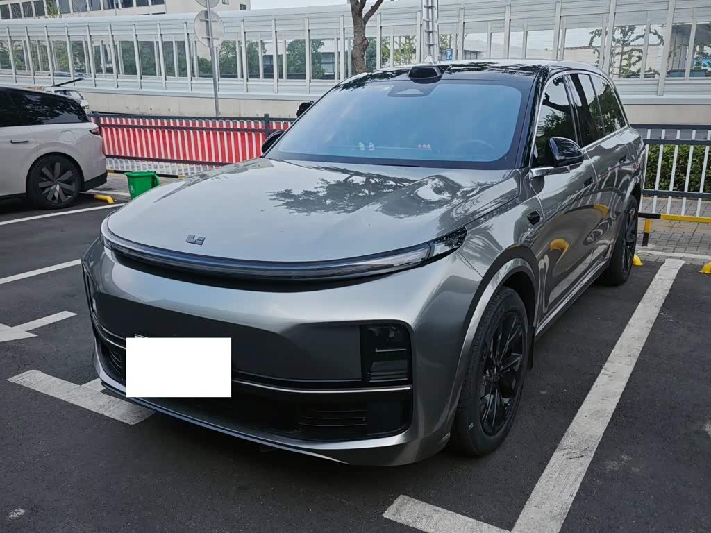 Li Auto L8