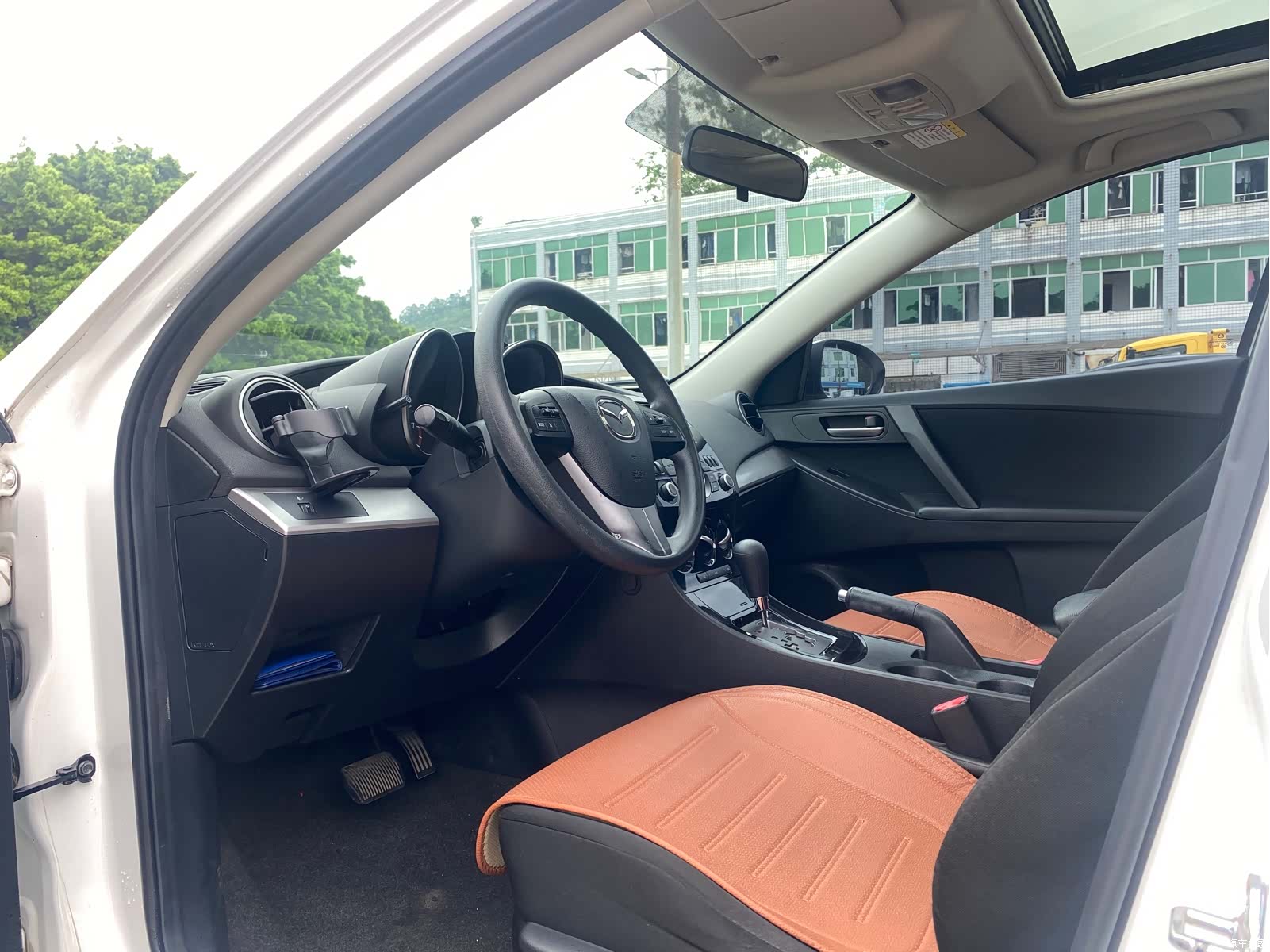 Mazda 3, 2015 12