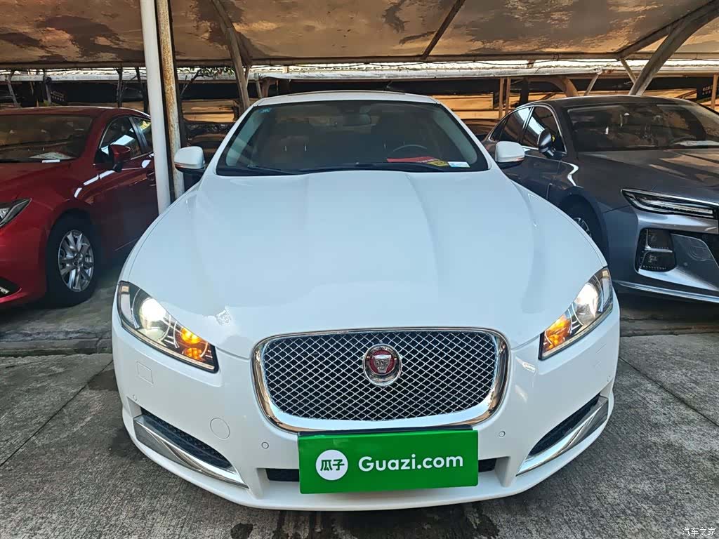 Jaguar XF, 2015 3