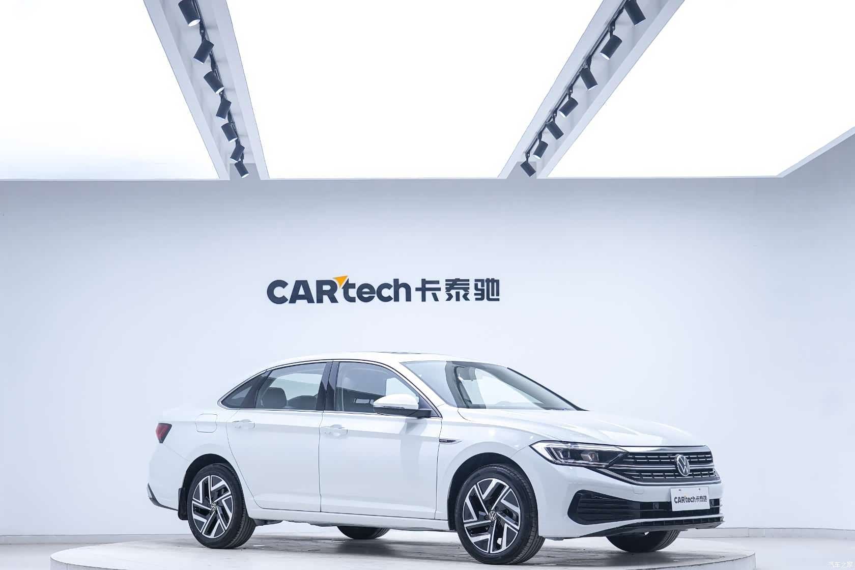 Volkswagen Sagitar, 2022 все фото