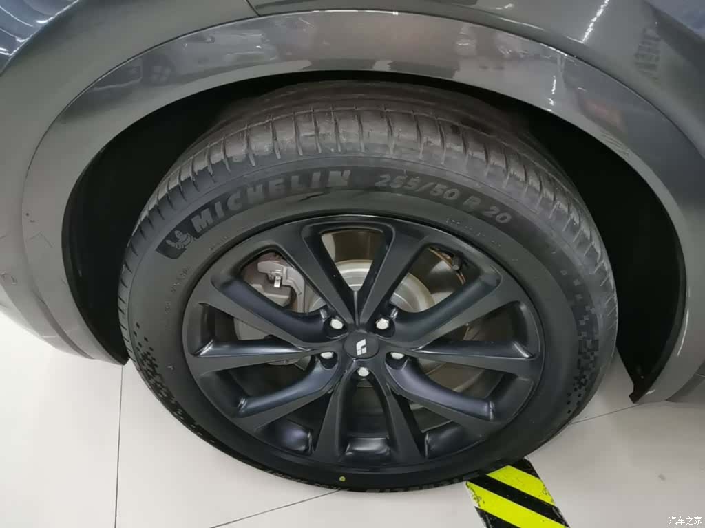 Li Auto ONE, 2023 23