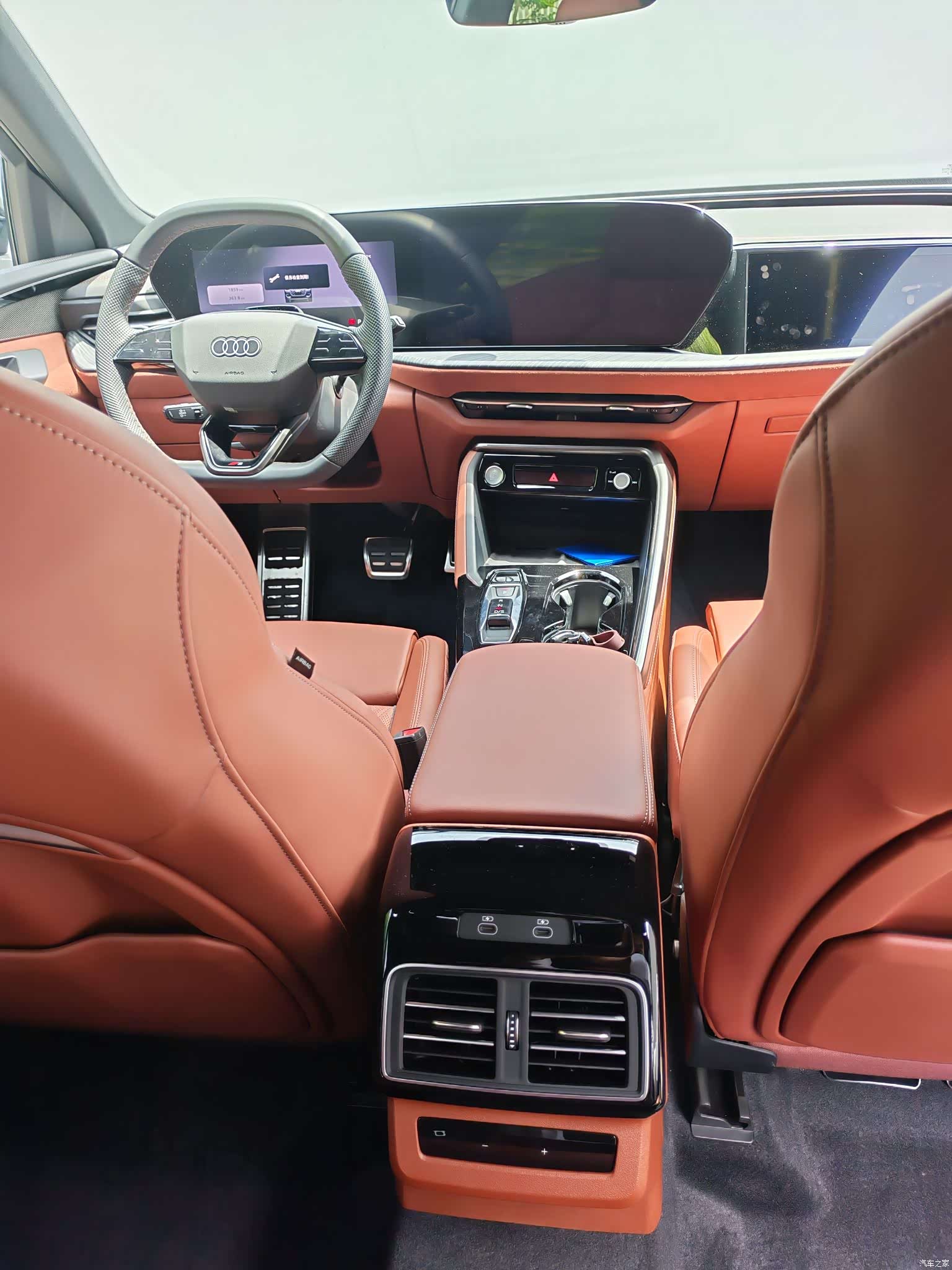 Audi Q5L, 2025 9