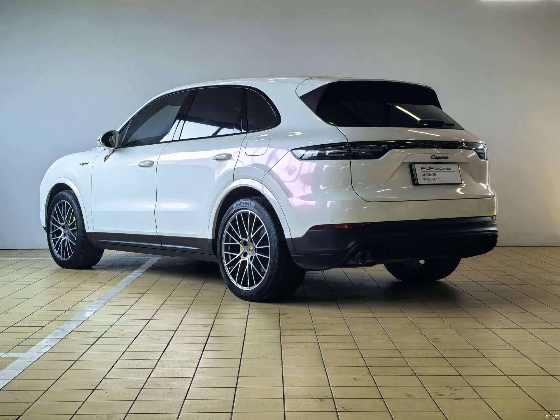 Porsche Cayenne, 2023 все фото