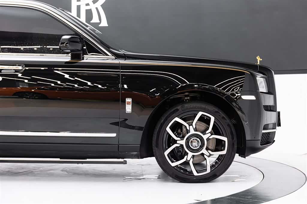 Rolls-Royce Cullinan, 2024 22