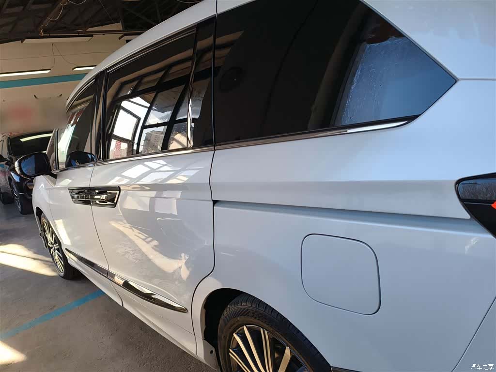 Honda Elysion, 2022 все фото