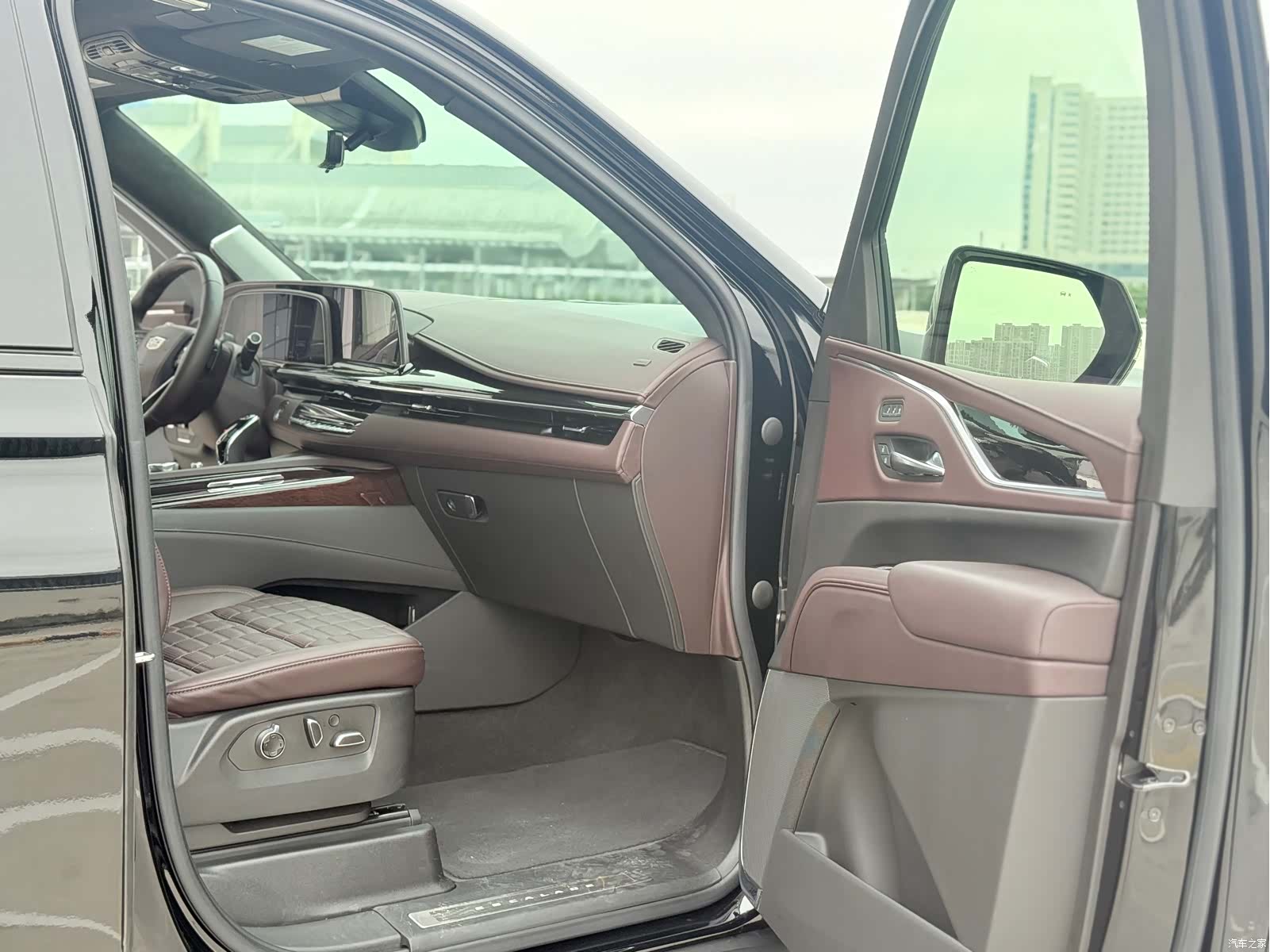 Cadillac Escalade, 2023 6