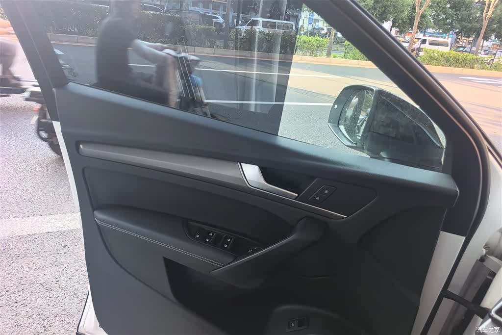 Audi Q5L, 2023 7