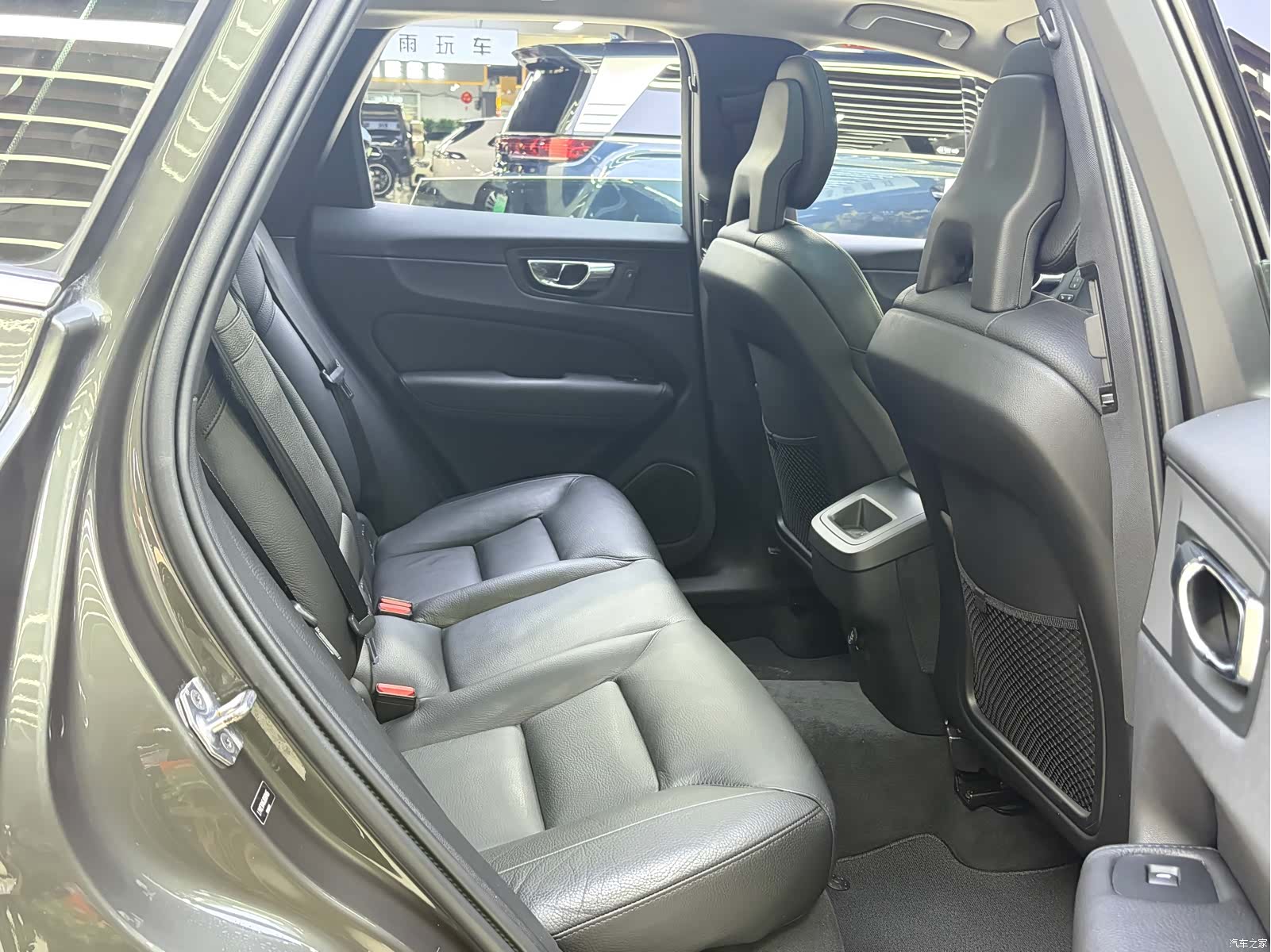 Volvo XC60, 2018 13