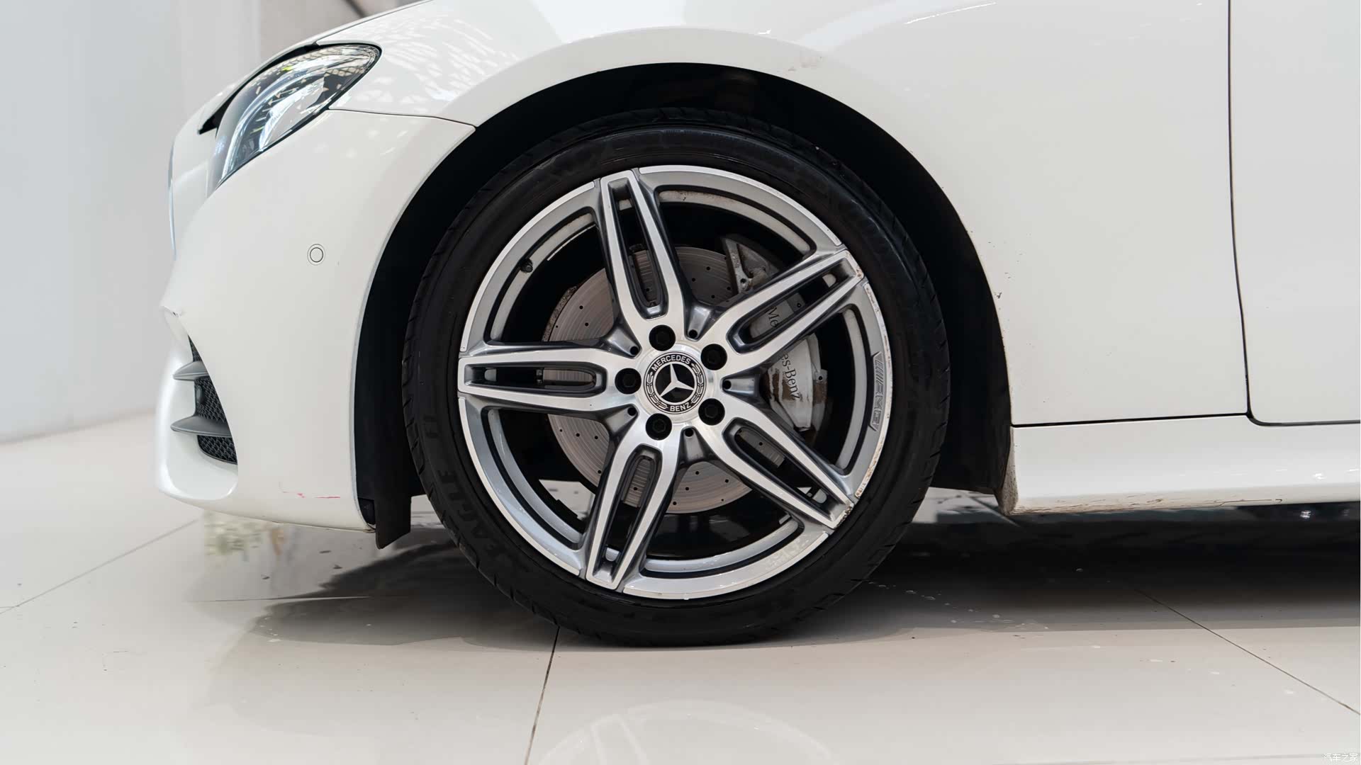 Mercedes-Benz E-Class, 2019 14