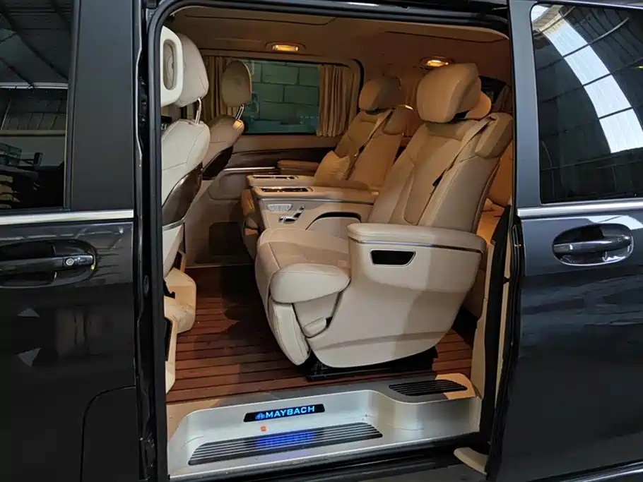 Mercedes-Benz V-class