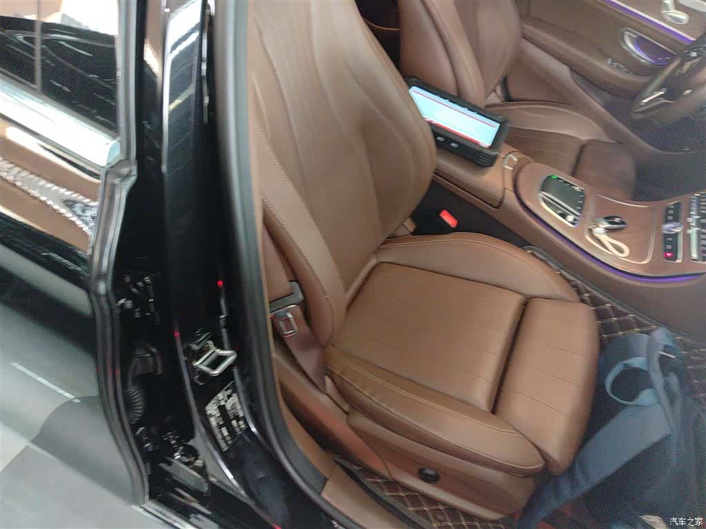 Mercedes-Benz E-Class, 2020 24