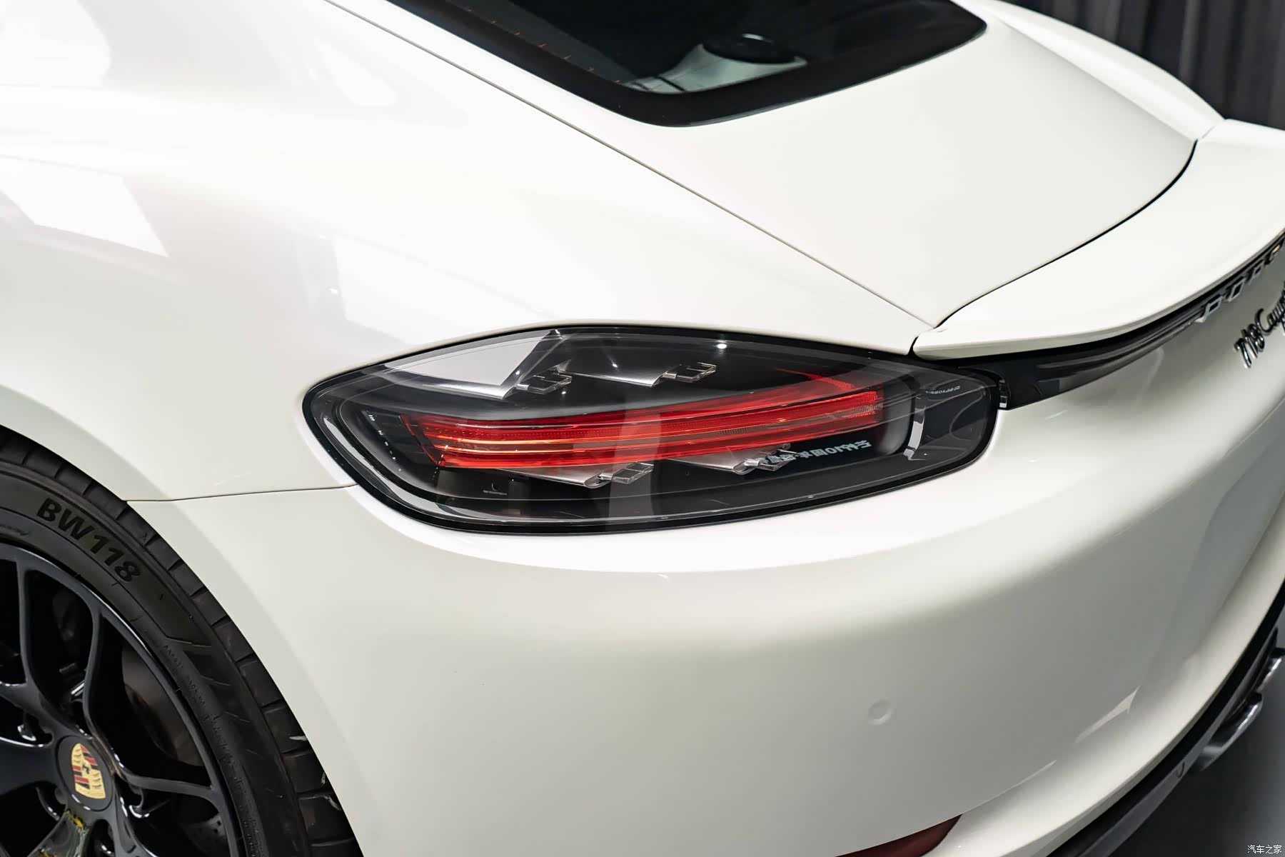 Cayman718 Cayman, 2017 7