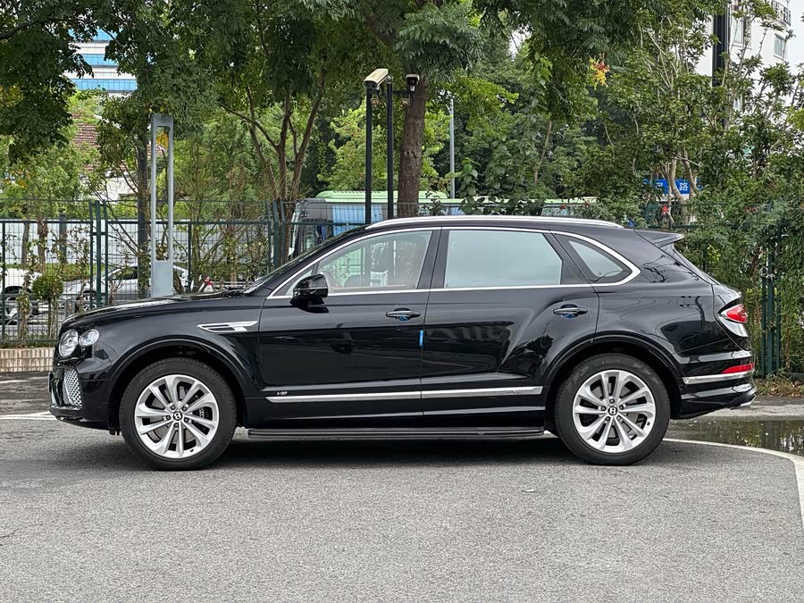 Bentley Bentayga 2023, фото 7