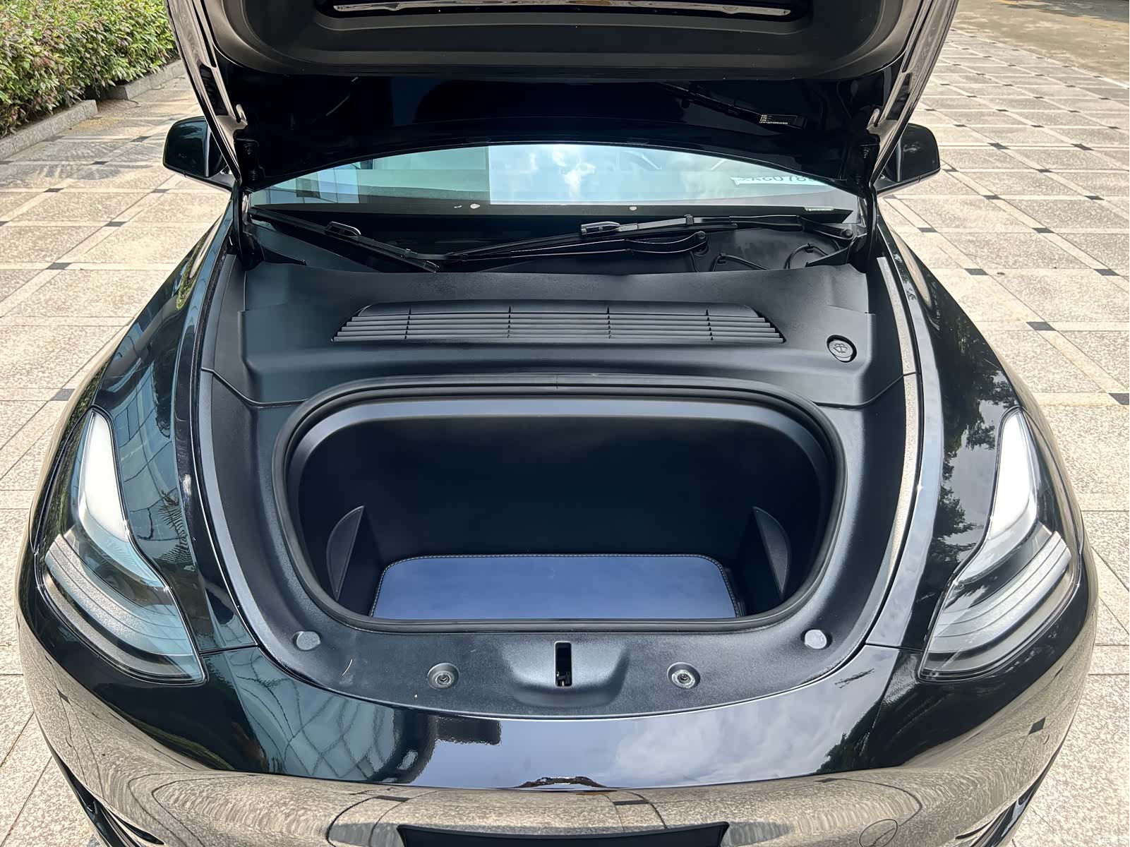 Tesla Model Y, 2022 20