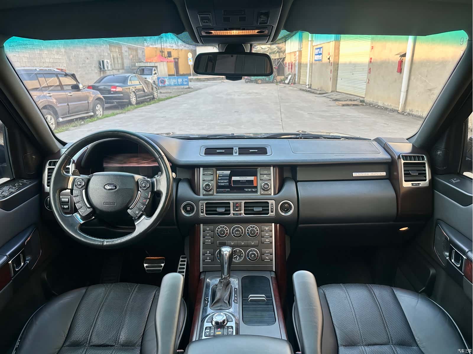 Land Rover Range Rover, 2012 12