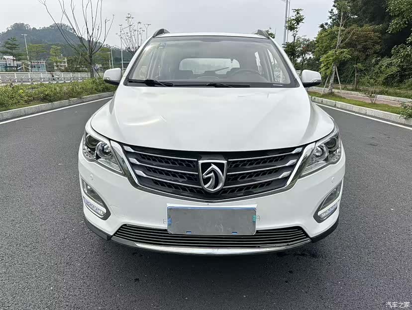 Wuling 560, 2017 22