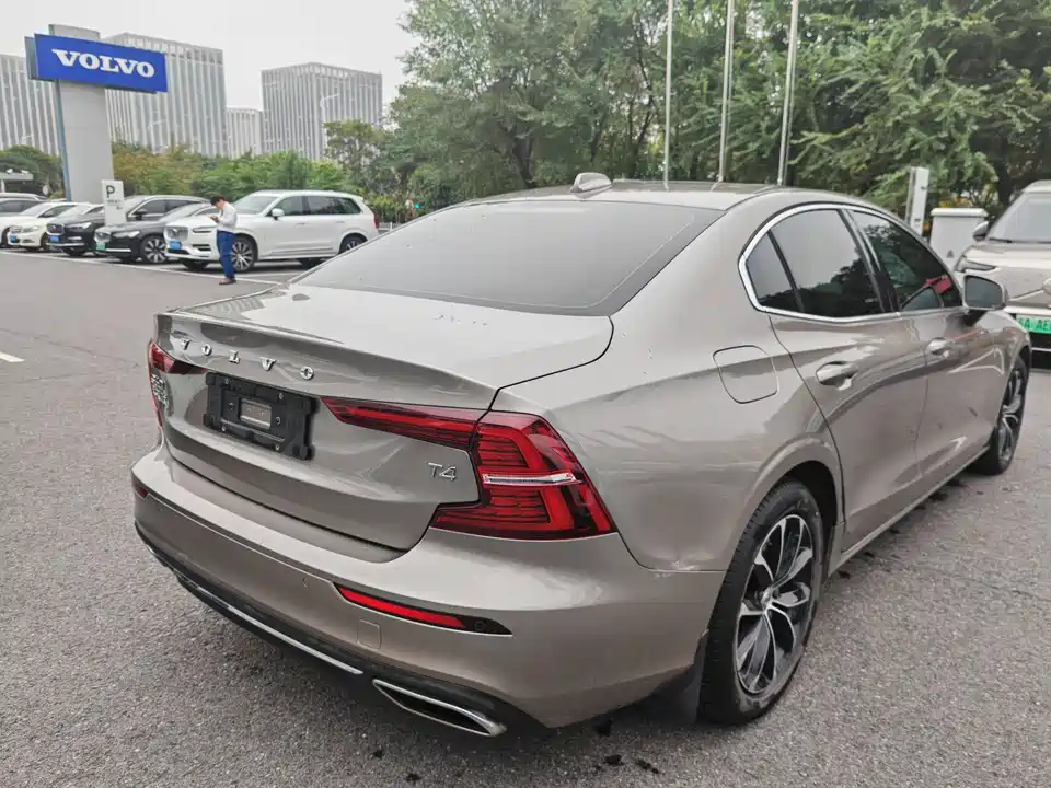 Volvo S60