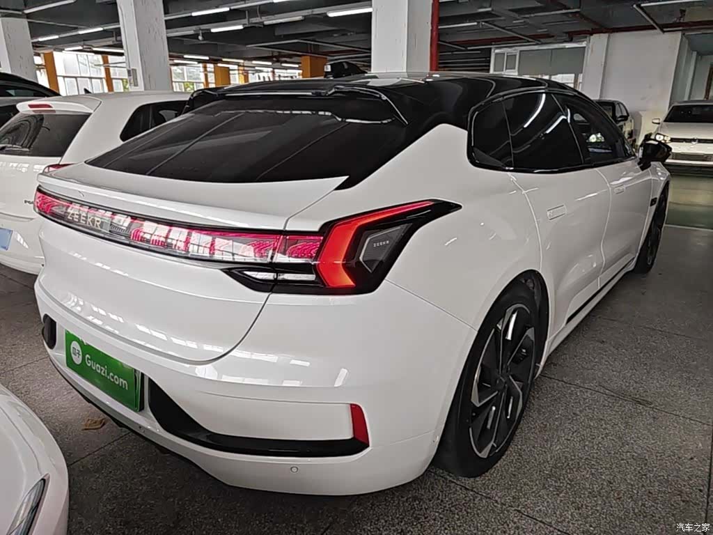 Zeekr 001, 2022 7