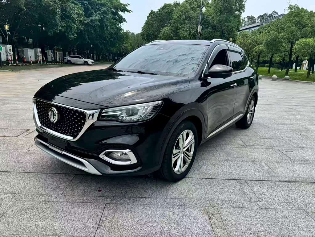 MG HS