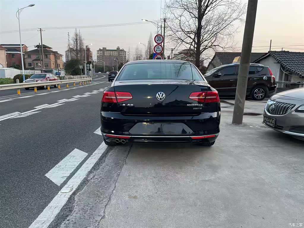 Volkswagen Magotan, 2018 3
