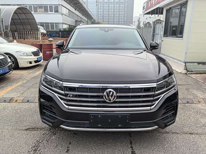 Volkswagen Touareg, 2020 года фото 12