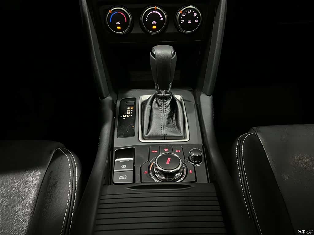 Mazda CX-4, 2022 14