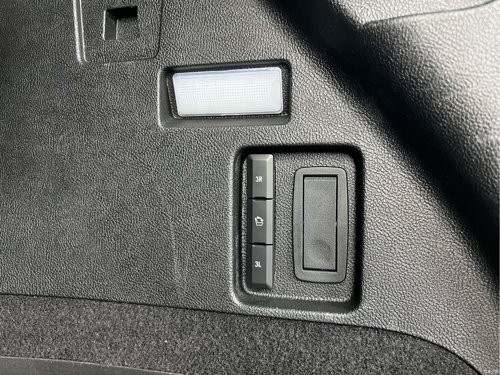 Lincoln Aviator, 2021 39