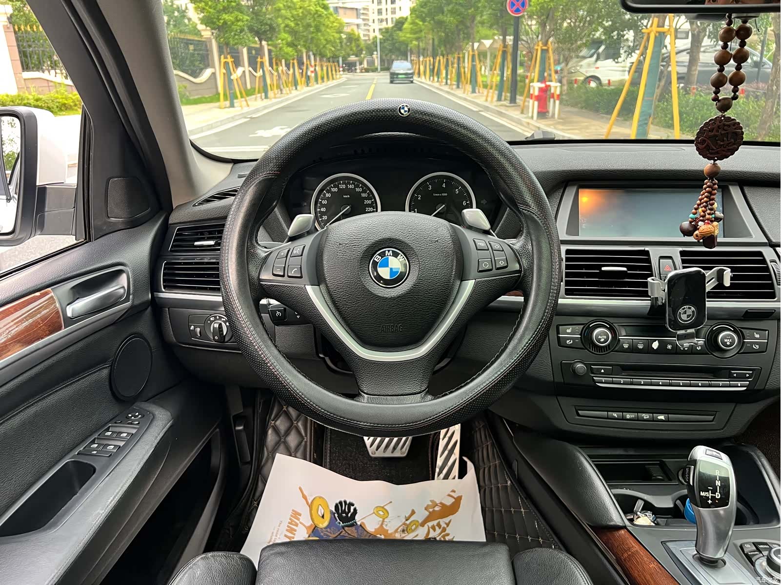 BMW X6, 2012 10