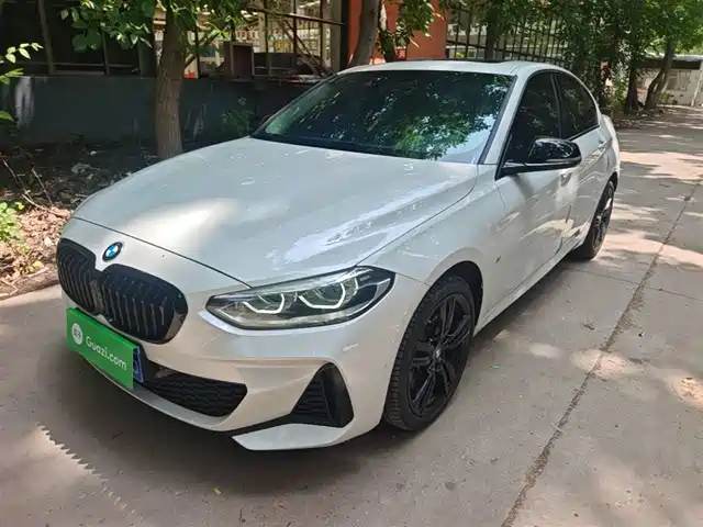 BMW 1 Series 2022 — купить из Китая под заказ