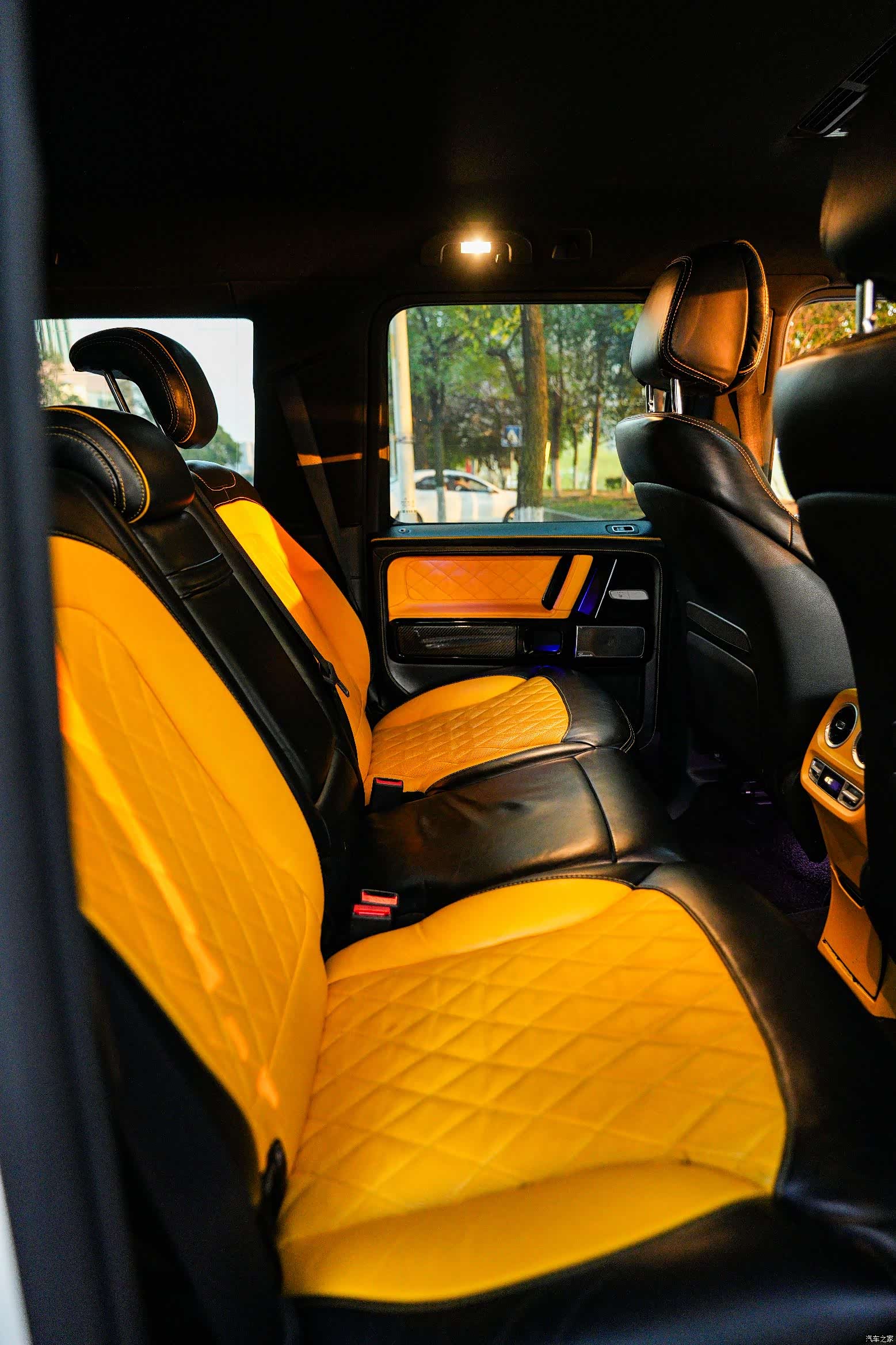 Mercedes-Benz G-Class, 2018 12