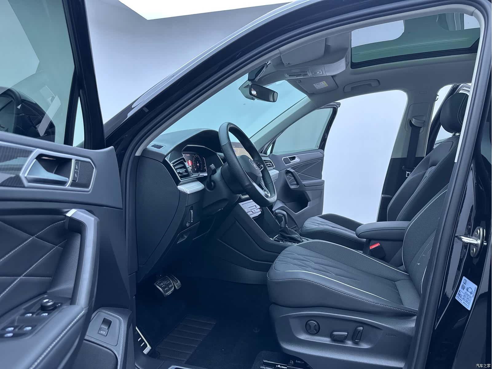 Volkswagen Tiguan L, 2023 13