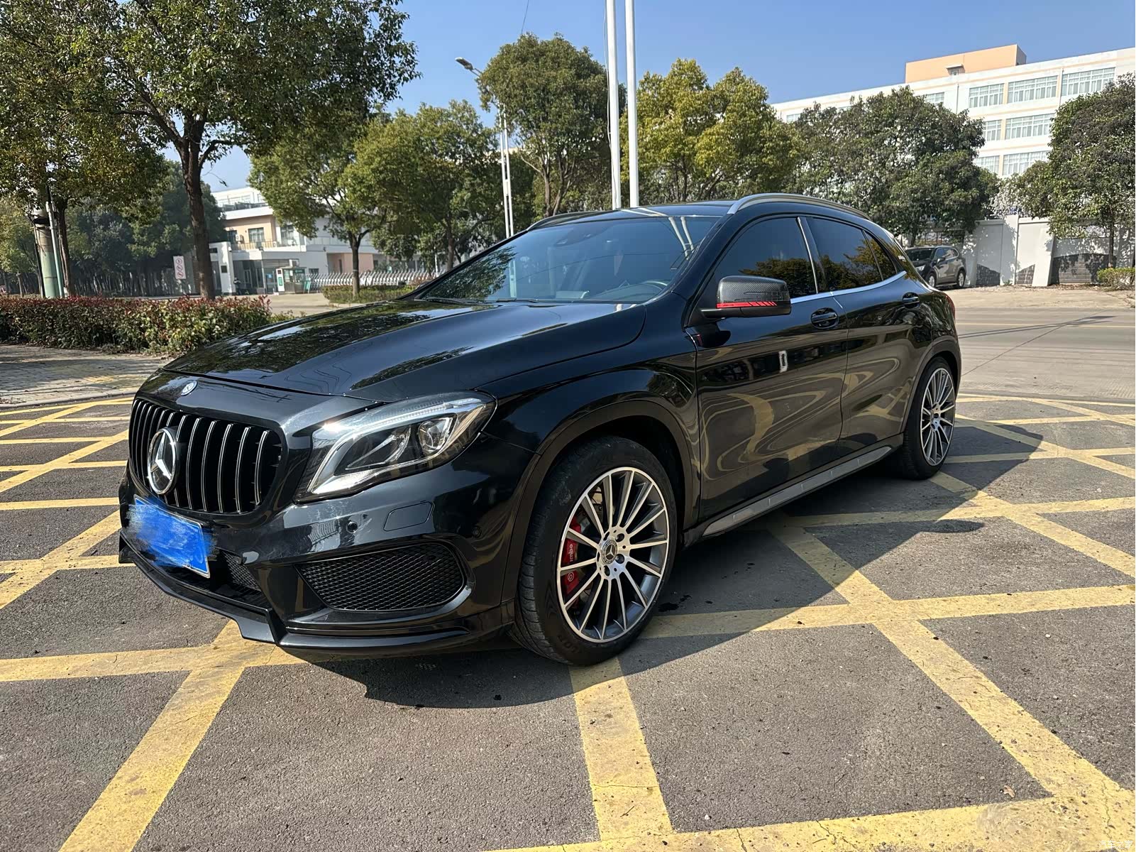Mercedes-Benz GLA, 2015 1