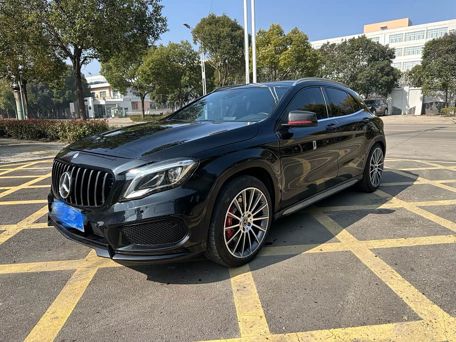 Mercedes-Benz GLA AMG 2015, фото 1