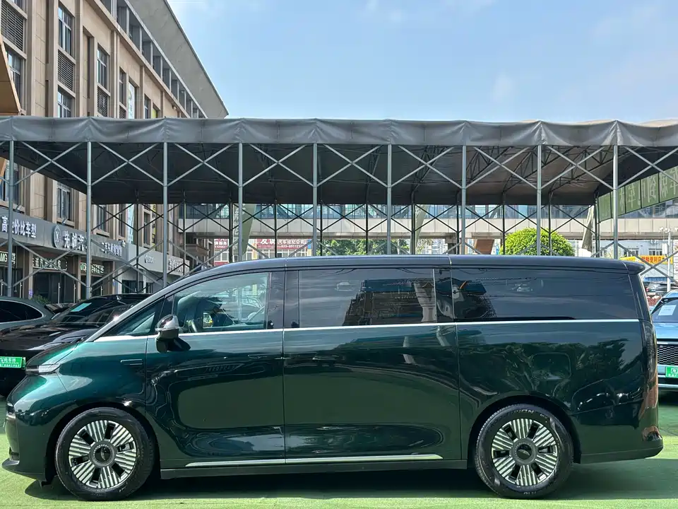 Geely Galaxy Wing true L380