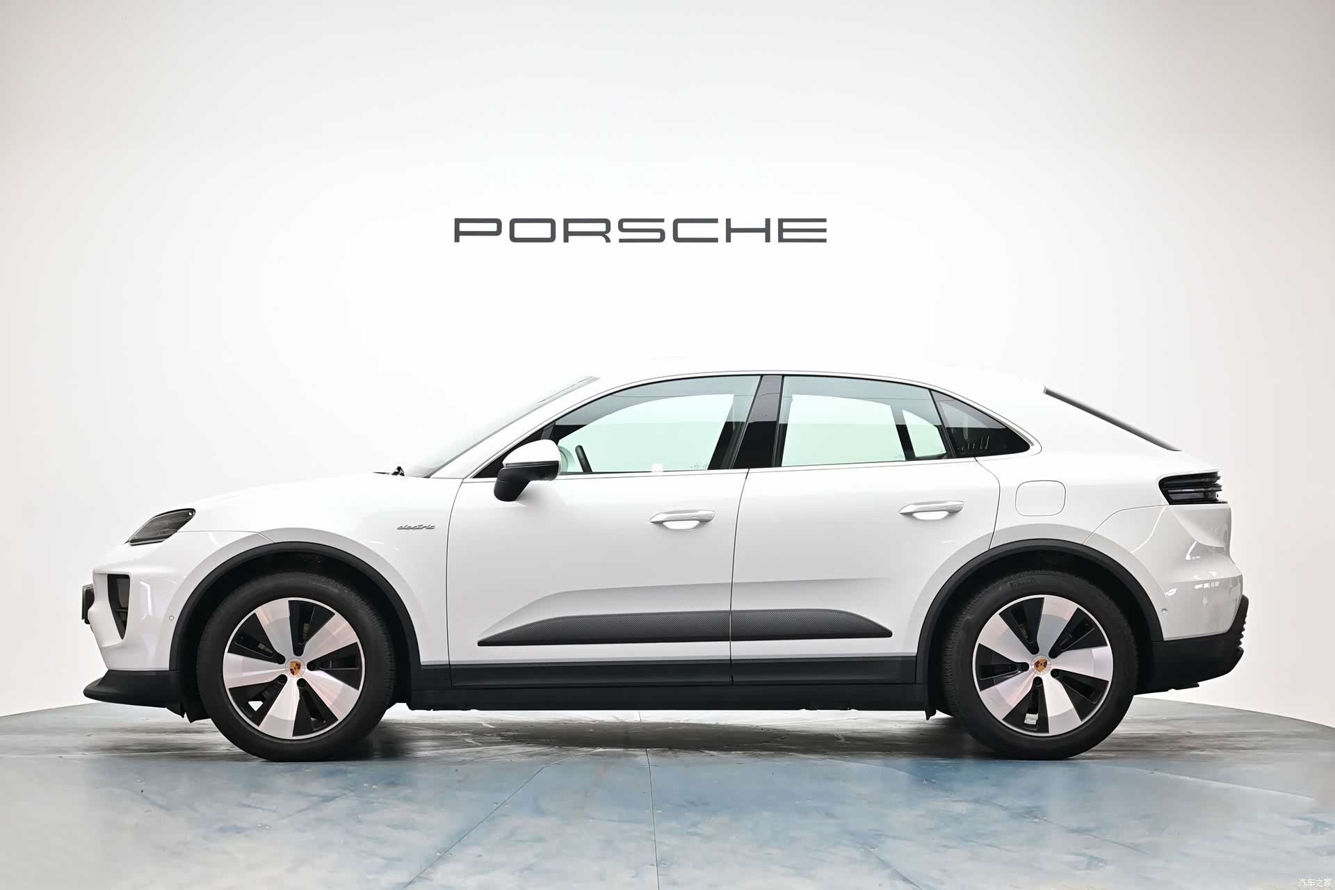 Porsche Macan, 2025 3