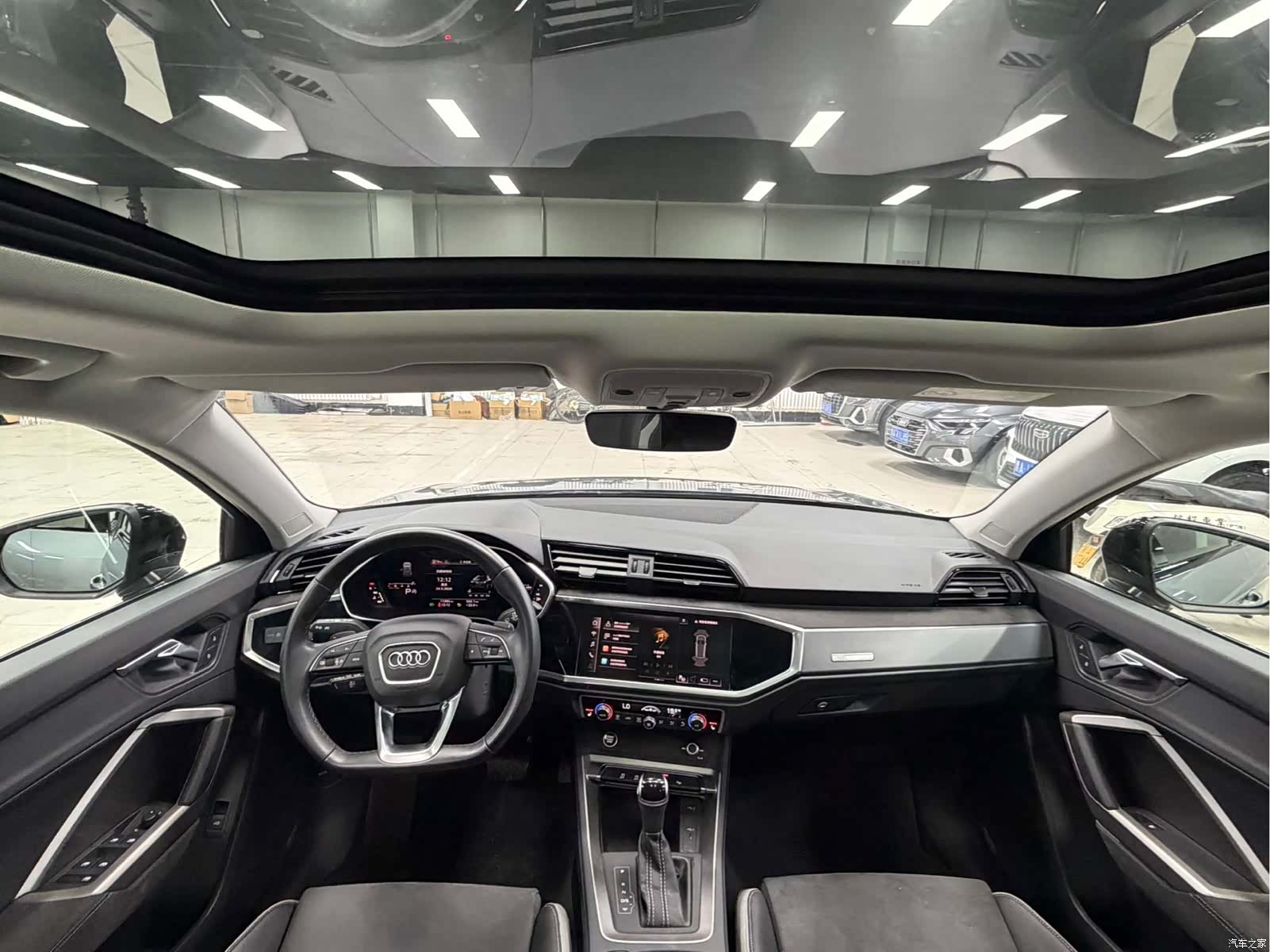 Audi Q3, 2022 18