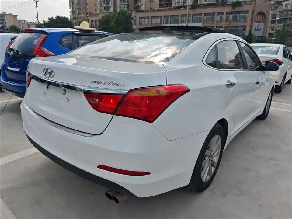 Hyundai Name picture