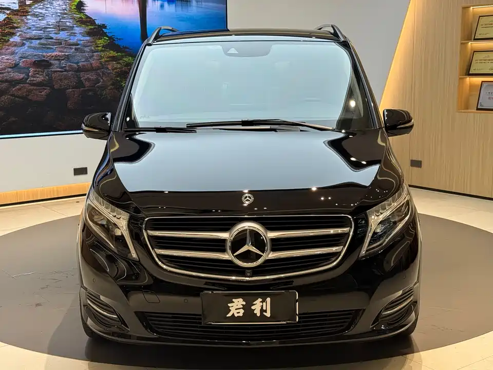 Mercedes-Benz V-class