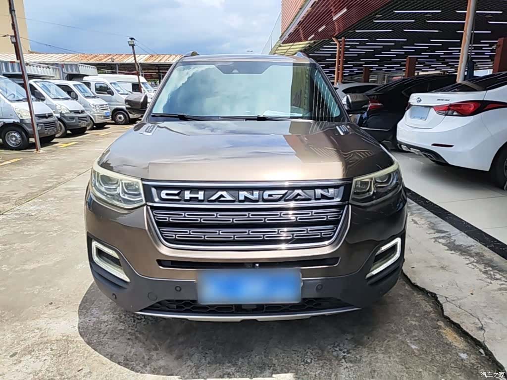 Changan CS95, 2018 3