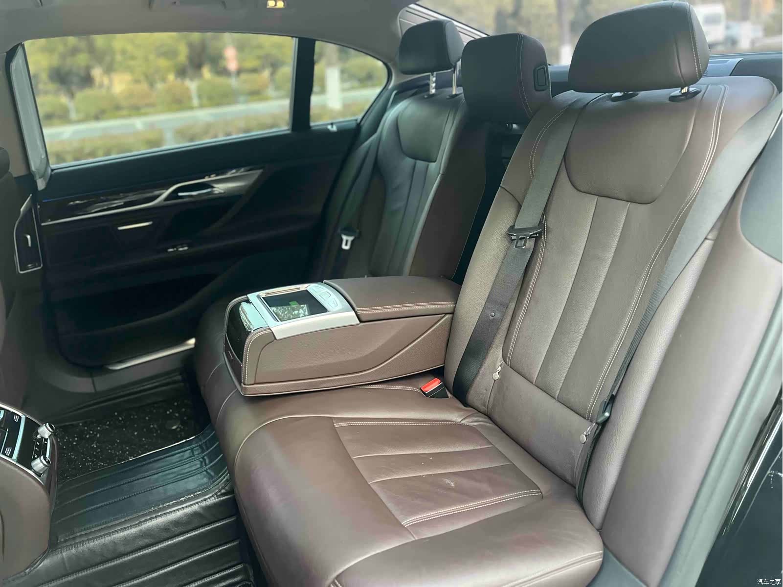 BMW 7 Series, 2017 11
