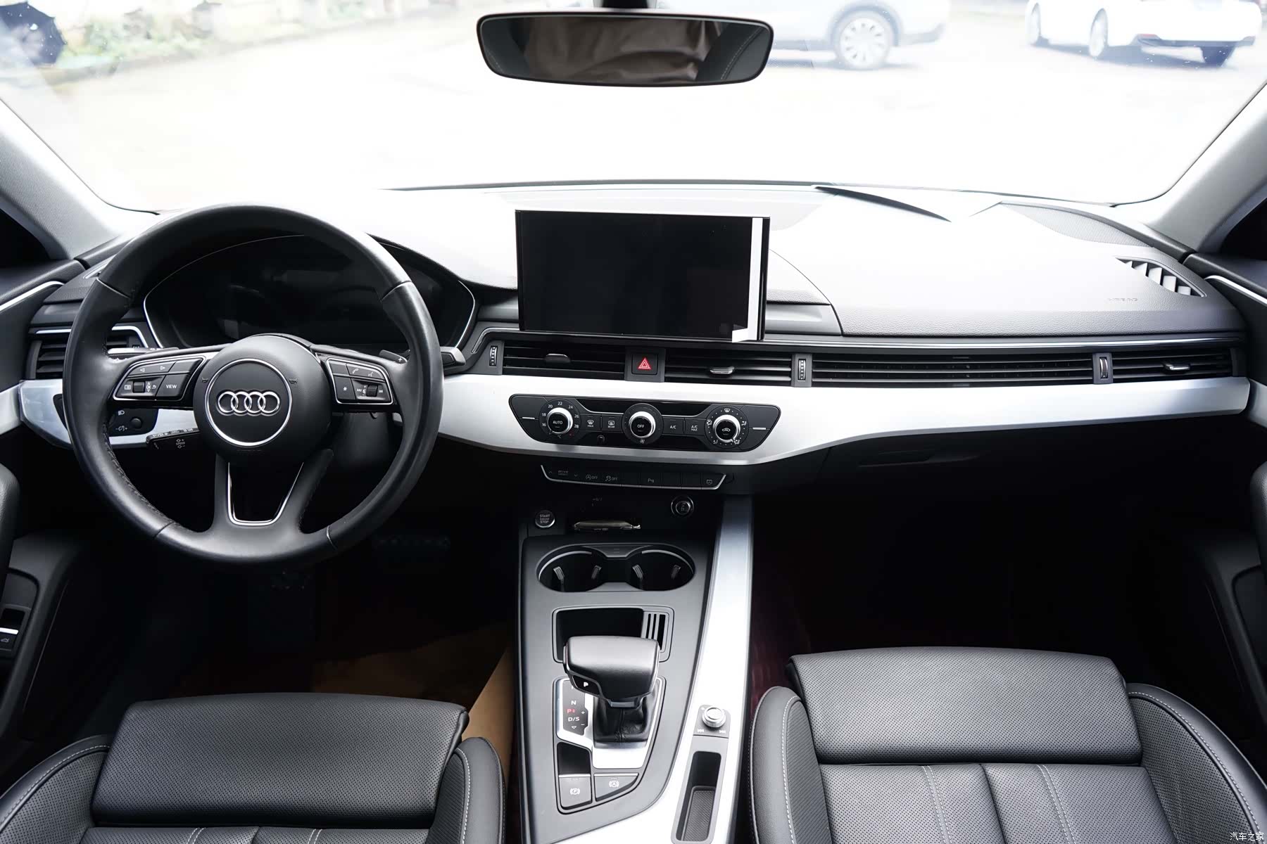 Audi A4L, 2024 все фото
