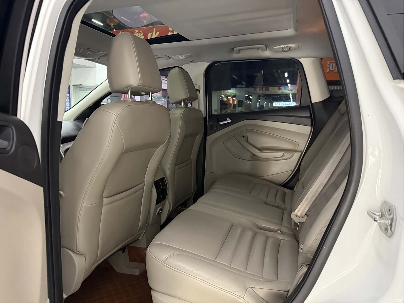 Ford Kuga, 2016 29