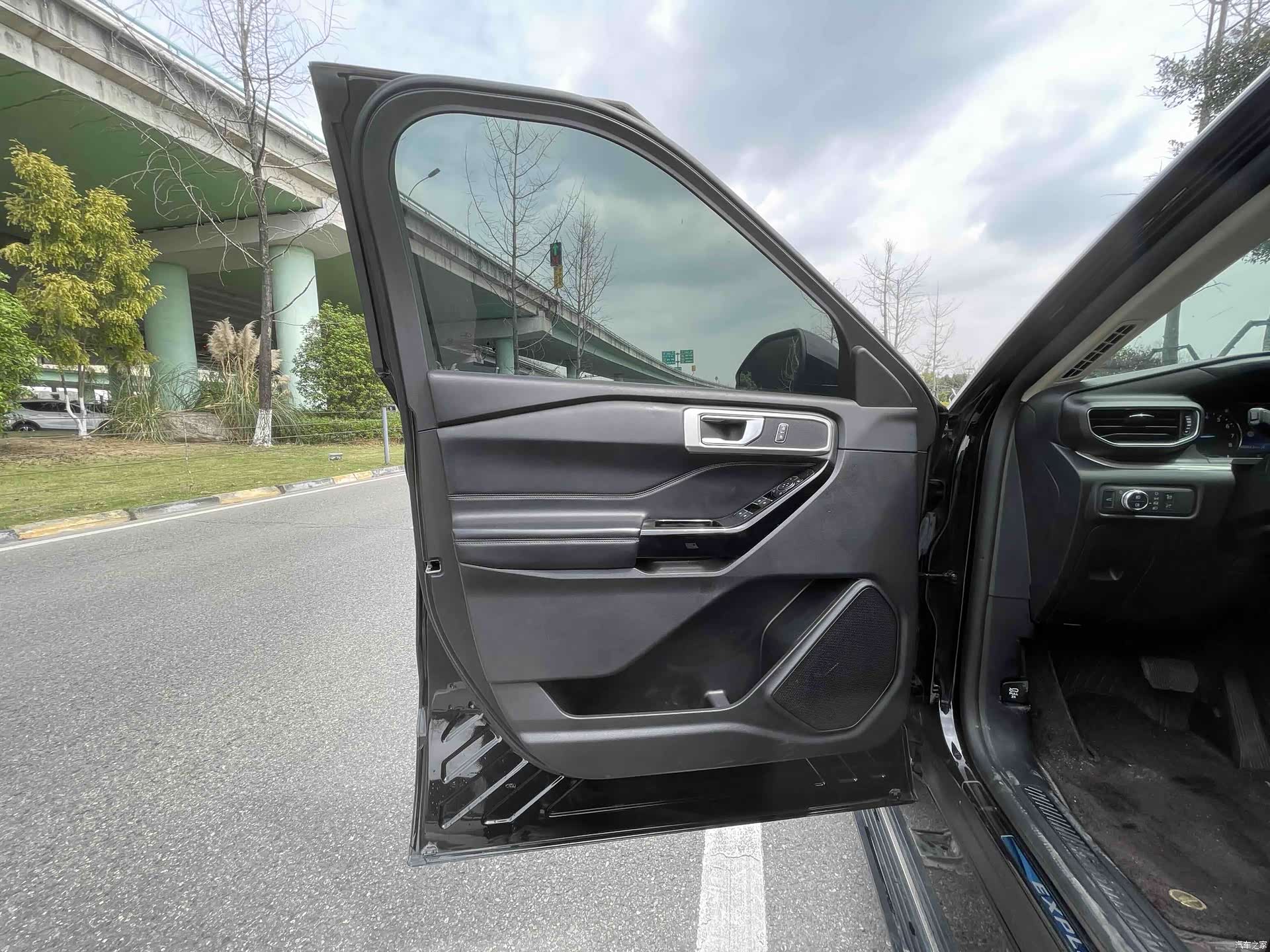 Ford Explorer, 2021 все фото