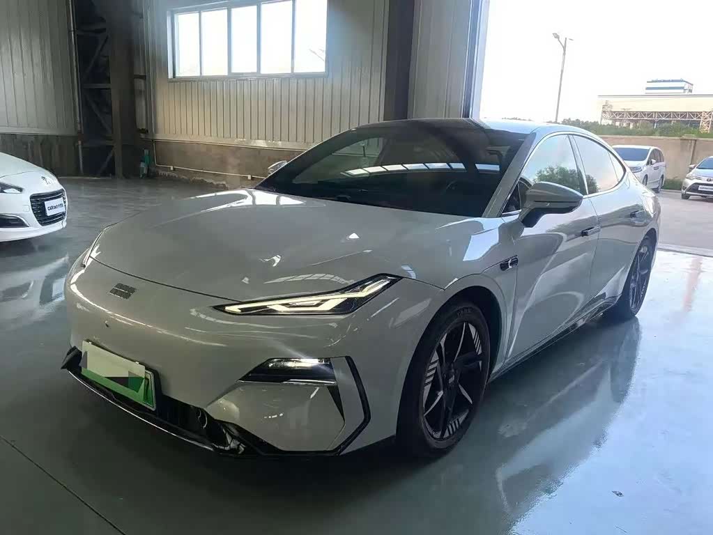 Geely Galaxy E8
