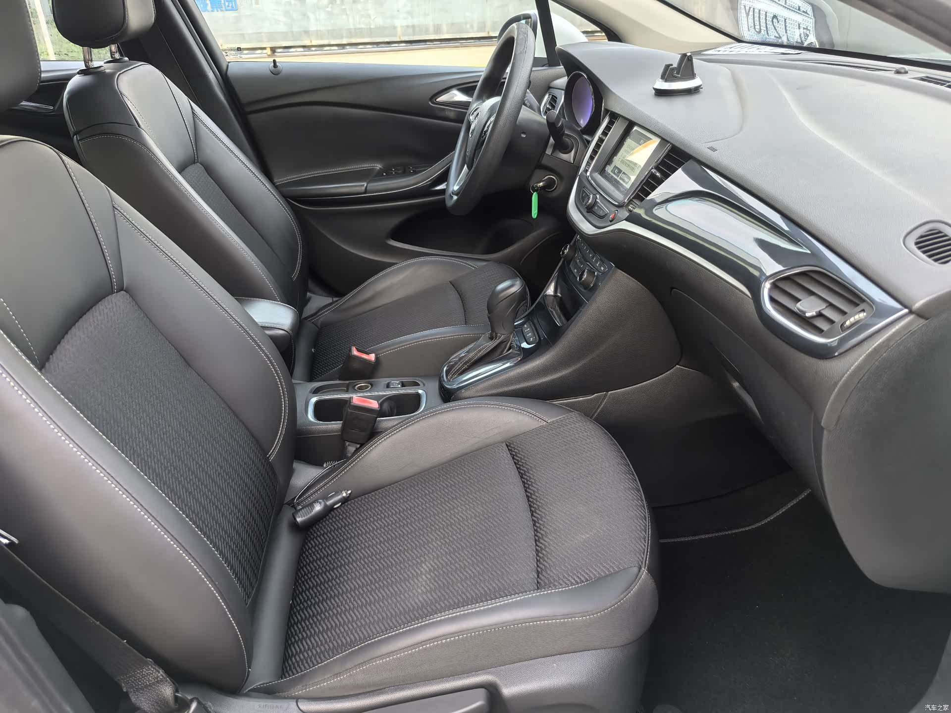 Buick Verano, 2016 12